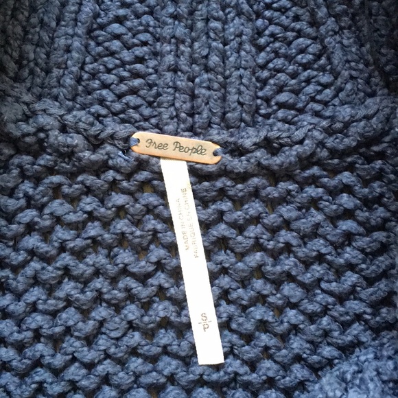 Free People sweater - Picture 4 of 4
